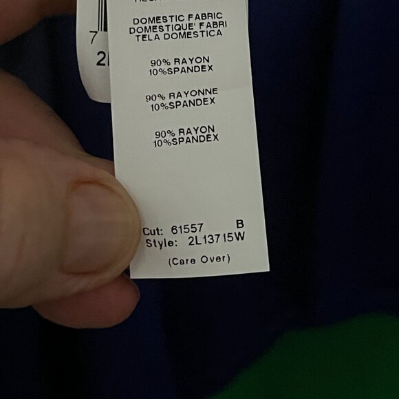 Karen Kane Ladies Fall Cream & Blue Ikat top shirt  Size 2x drape blouse - Picture 4 of 4